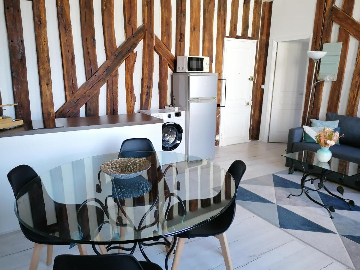 Apartament Evasion Autour De Poutres Et Pierres Plein Centre Orlean Zewnętrze zdjęcie